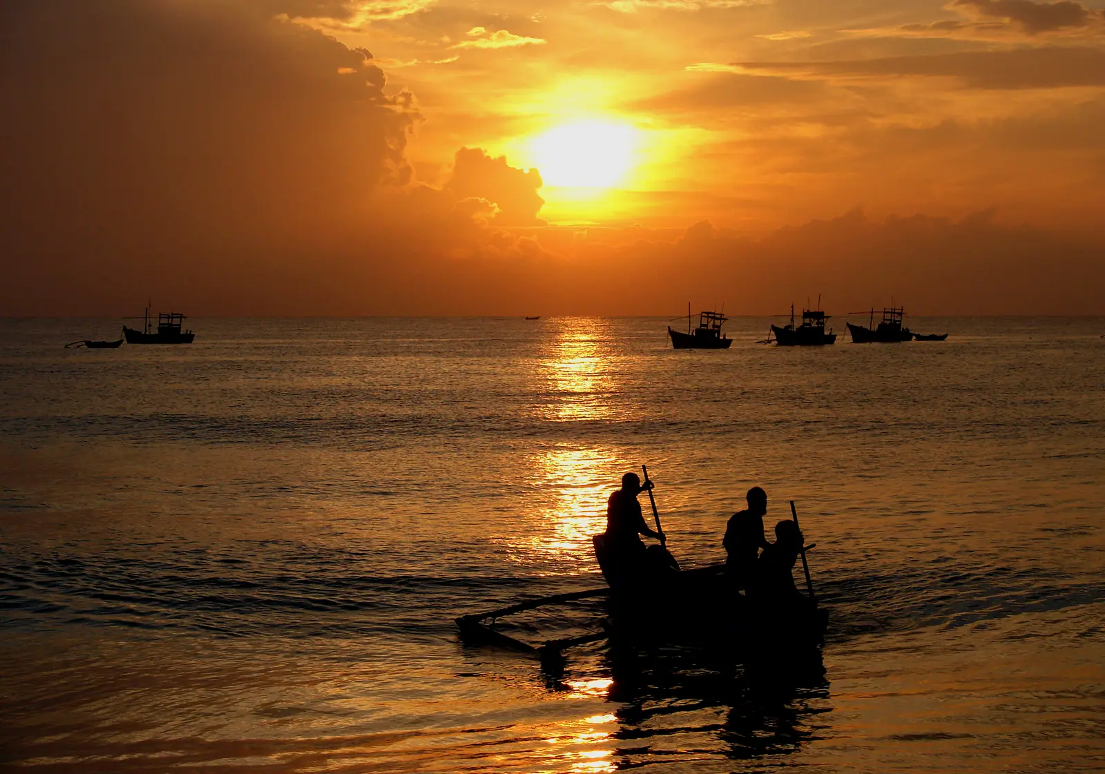 Fishermen at work on the lagoon at Batticaloa, Sri Lanka