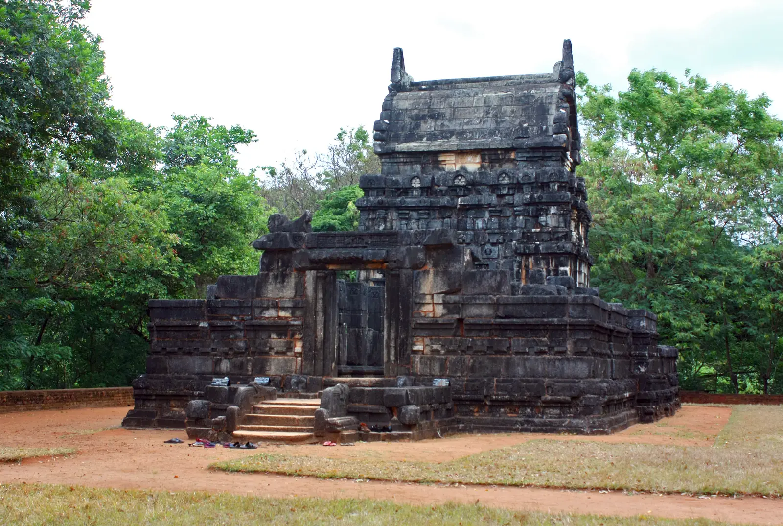 Stone shrine of Nalanda Gedige at the centre of Sri Lanka